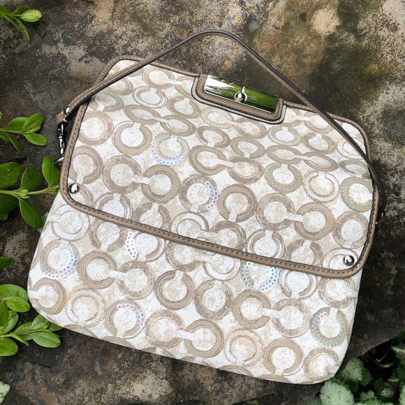Coach Kristen Wristlet - Picture 4 of 4